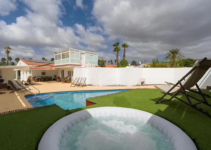 Florida Private Pool And Jacuzzi 度假居 San Bartolomé